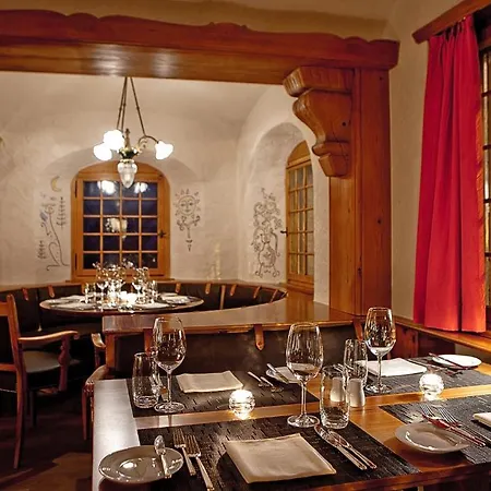 普拉特斯利酒店 酒店