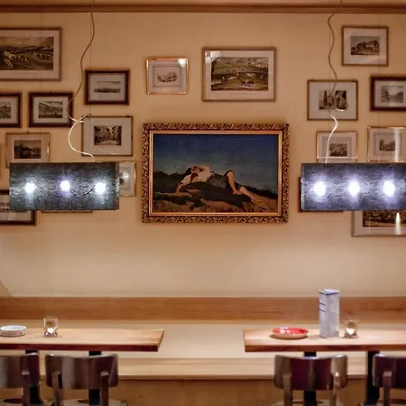 普拉特斯利酒店 阿罗萨