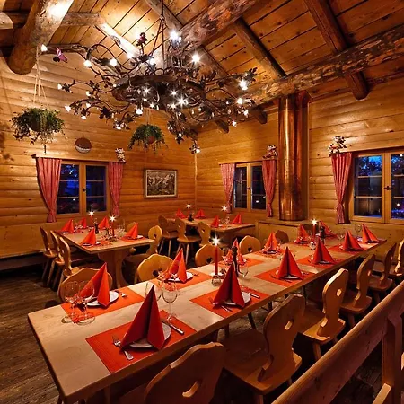 普拉特斯利酒店 4*