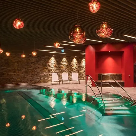 普拉特斯利酒店